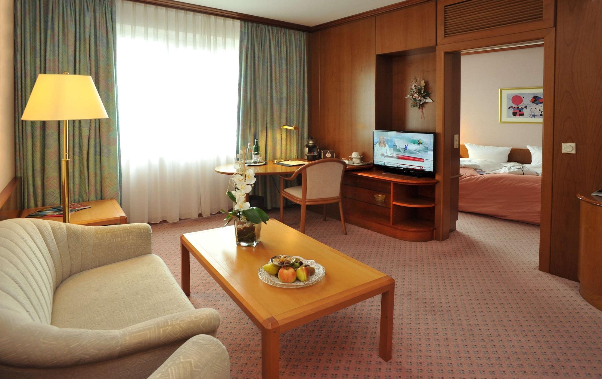 Radisson Blu Hotel 4*